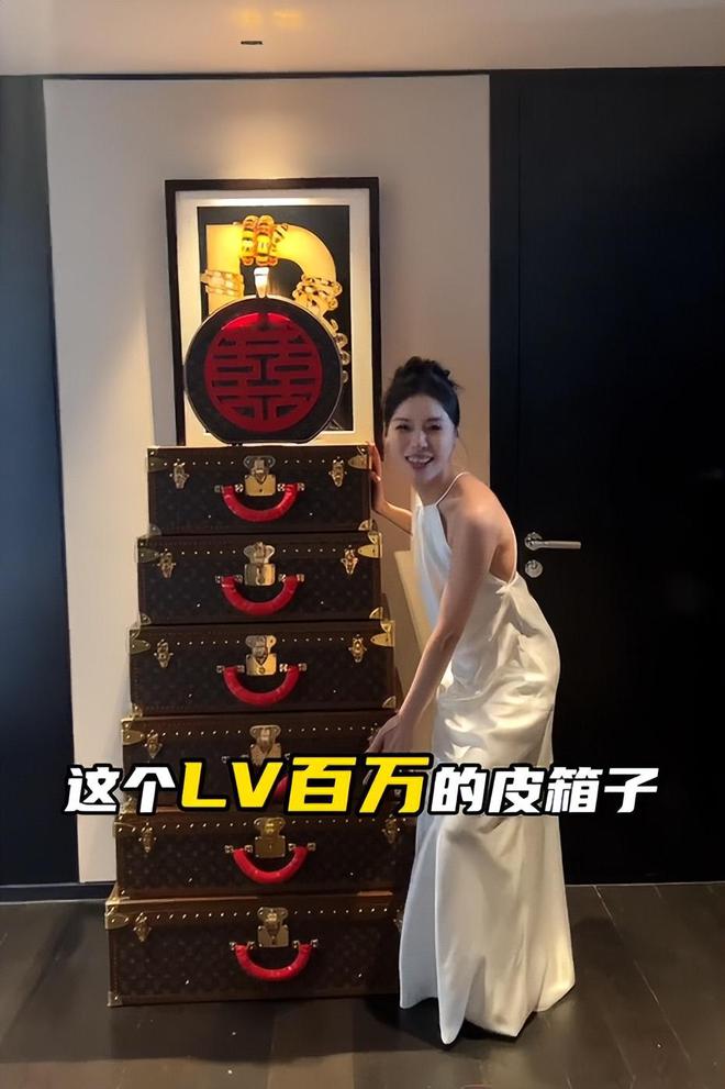 东北90后女孩花千万办婚礼送伴娘金条LV包新郎却被吐槽是败笔(图11)